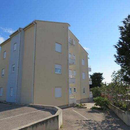 The Nifty Nook Apartments Novalja Exterior foto